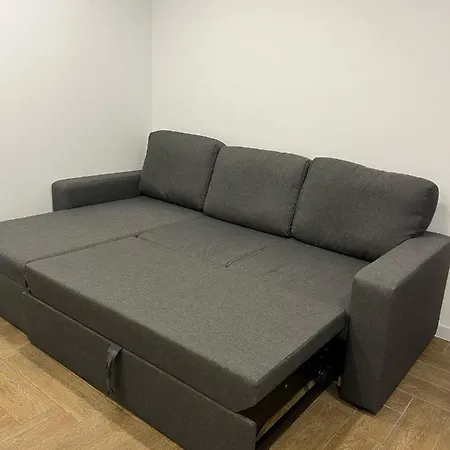 아파트 Modern 무카체베