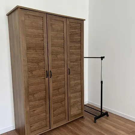 아파트 Modern 무카체베